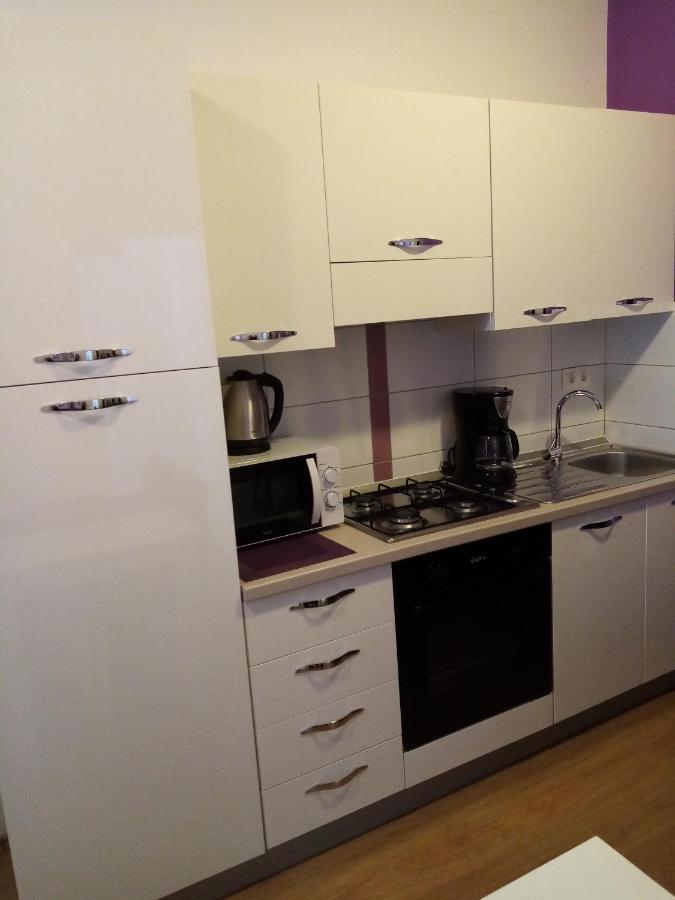 Tomena Apartments 特罗吉尔 外观 照片
