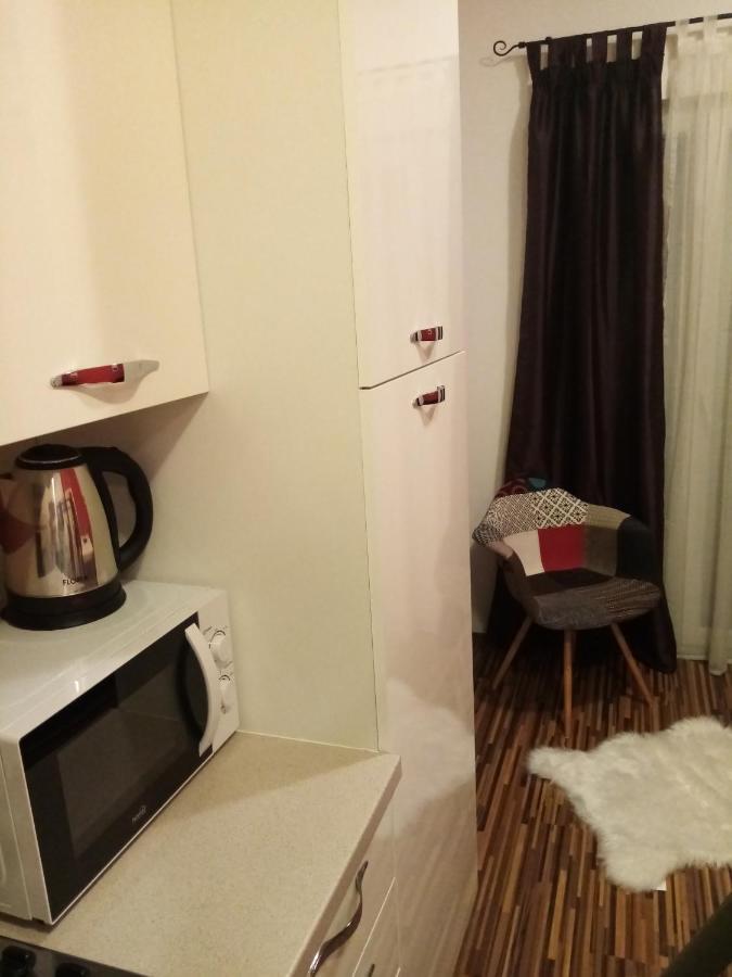 Tomena Apartments 特罗吉尔 外观 照片