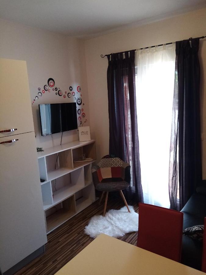 Tomena Apartments 特罗吉尔 外观 照片